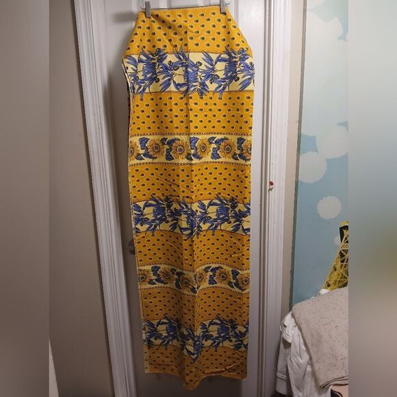 Vent Du Sud France Country Table Cloth Yellow and Blue Patterned Olives Floral - Picture 1 of 7